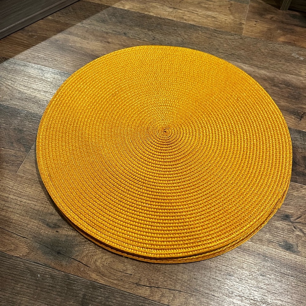 Pier 1 Imports placemats set of 5